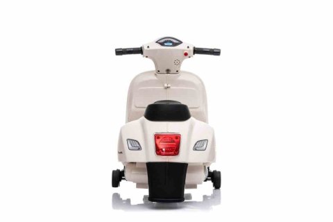 Jeździk akumulatorowy Scooter Vespa biały