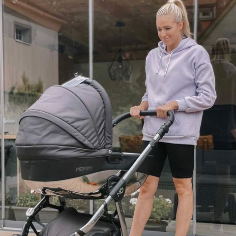 Mommy Glossy Black Silver BabyActive wózek dziecięcy 2w1 z błyszczącą gondolą