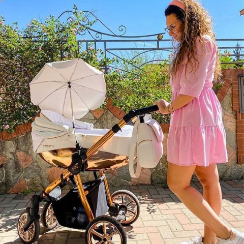 BabyActive Mommy Glossy 3w1 Rose Gold White – Elegancki wózek głęboko-spacerowy z fotelikiem