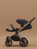 Riko Cava 3w1 Coal – Wielofunkcyjny wózek dziecięcy z amortyzacją i fotelikiem
